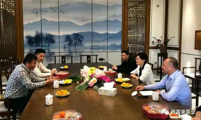 白坭镇委书记何海虹到南京瀚宇健身与塑形工作室有限公司走访调研